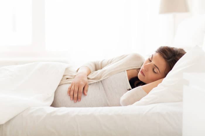 गर्भवती महिलाओं की नींद की स्थिति